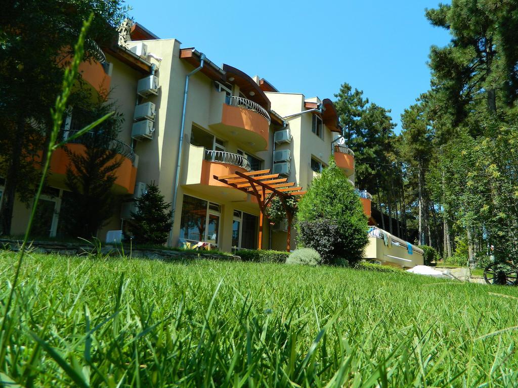 Family Hotel Privileg Pantai Sunny Luaran gambar