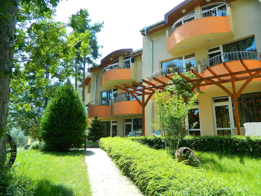 Family Hotel Privileg Pantai Sunny Luaran gambar