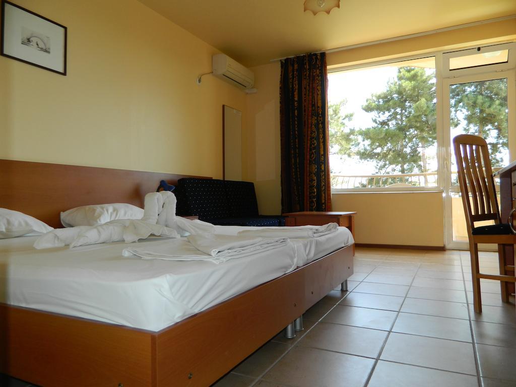 Family Hotel Privileg Pantai Sunny Luaran gambar